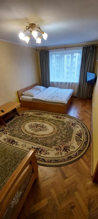 Apartment On Patriarkha Mstyslava Skrypnyka Street Kyiv Exterior photo