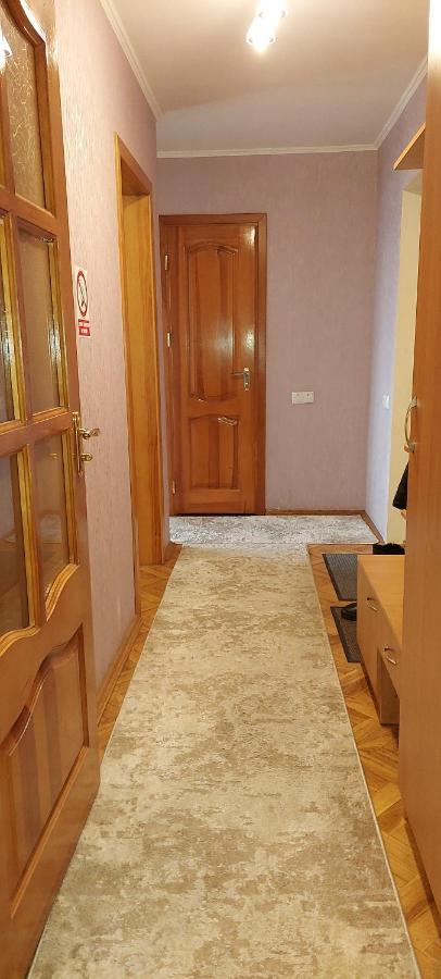 Apartment On Patriarkha Mstyslava Skrypnyka Street Kyiv Exterior photo